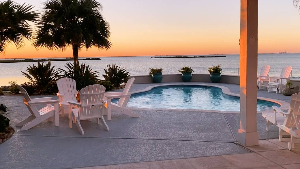 pool view